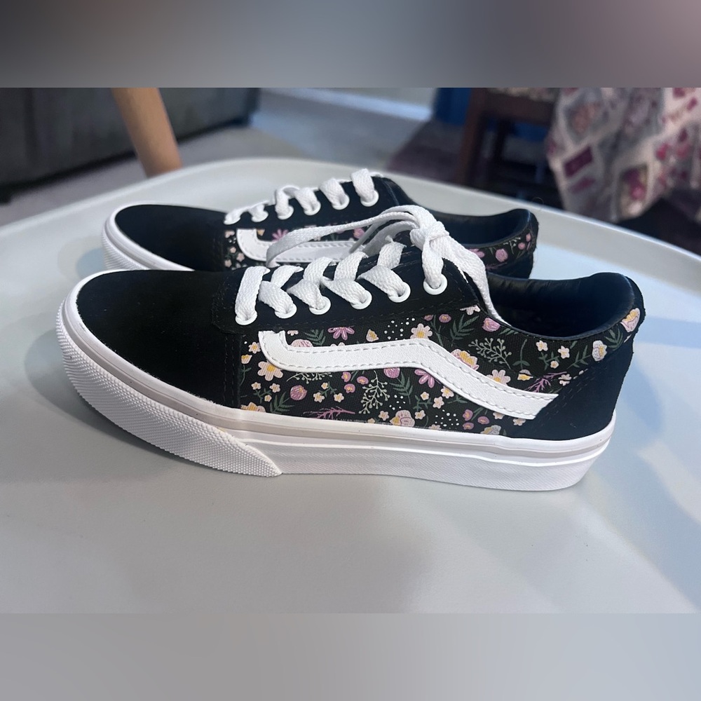 Vans Kids Shoes - Black with Floral Pattern